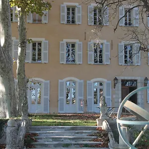 Chateau Des Salles Bed & Breakfast